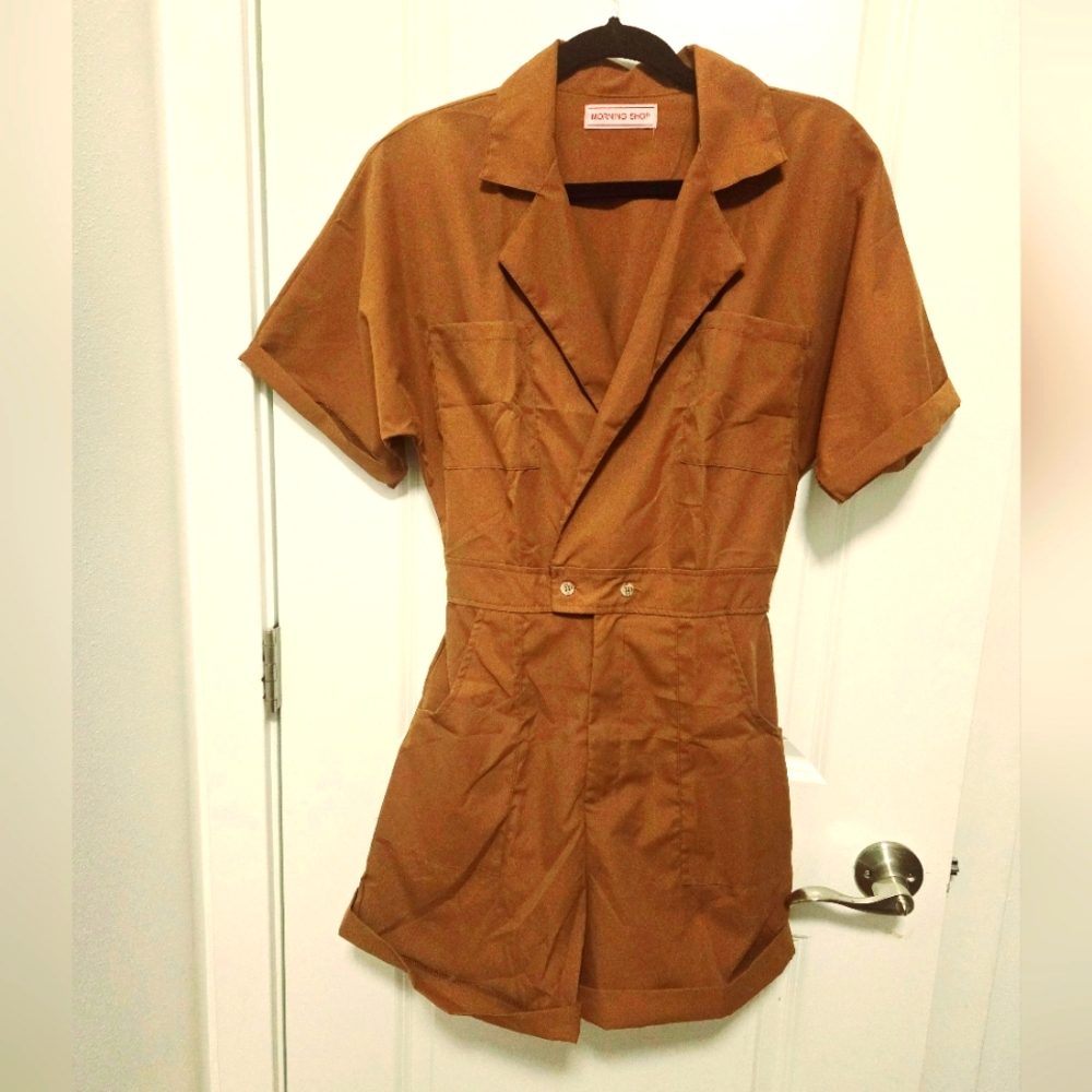 Brown Shorts Romper Jumpsuit Size Small NWOT